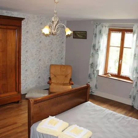 Chez Leontine * Puilly-et-Charbeaux