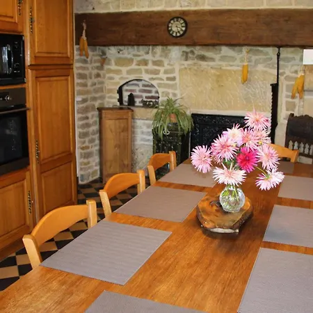 Chez Leontine Puilly-et-Charbeaux